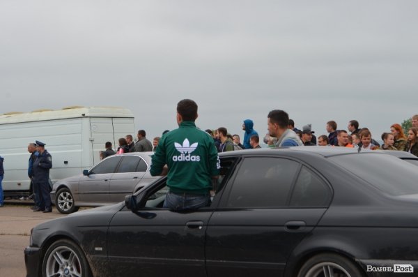 Під Луцьком визначили переможця з дрег-рейсінгу. ФОТО