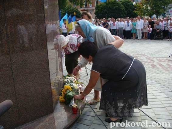 У Ковелі відкрили пам’ятник захисникам України. ФОТО. ВІДЕО