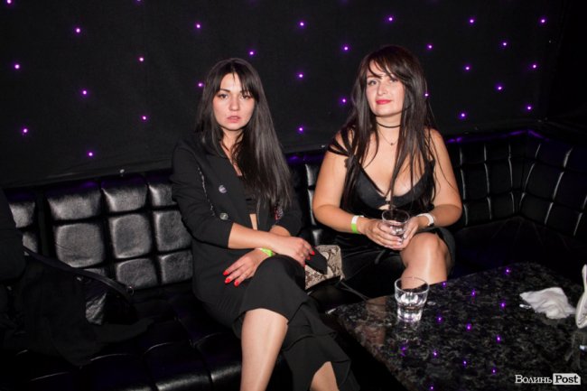 У луцькій «Опері» відгримів концерт Макса Барських. ФОТОРЕПОРТАЖ