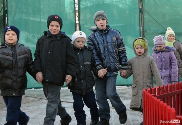 Дітям із «важких» сімей подарували новорічний настрій. ФОТО