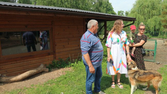 Підгайцівська громада подарувала Луцькому зоопарку сіно