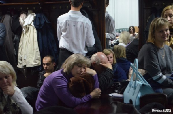 У Луцькій ТВК сплять на мішках з бюлетенями. ФОТО