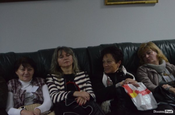 У Луцькій ТВК сплять на мішках з бюлетенями. ФОТО