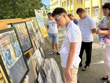 «Я люблю свою країну»: у Луцьку готують фотовиставку робіт людей з інвалідністю. ВІДЕО