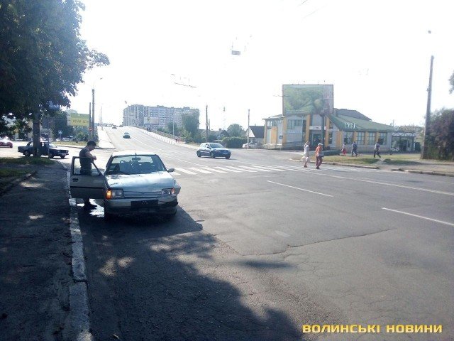 На Рівненській у Луцьку – аварія з потерпілими. ФОТО. ВІДЕО