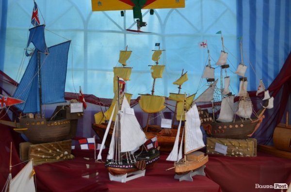 У центрі Луцька – виставка талантів зі всієї області. ФОТО 