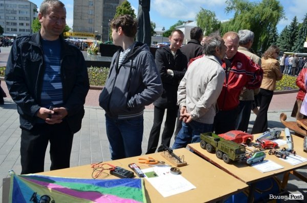 У центрі Луцька – виставка талантів зі всієї області. ФОТО 