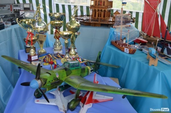 У центрі Луцька – виставка талантів зі всієї області. ФОТО 