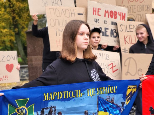 Троє ковельчан 18 місяців – у російському полоні:  у місті відбулася акція на підтримку захисників Маріуполя