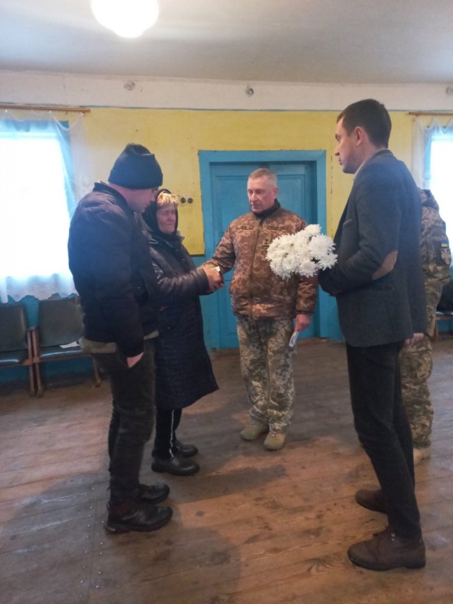 Рідним Героя з Волині Олега Давидюка вручили його посмертні нагороди