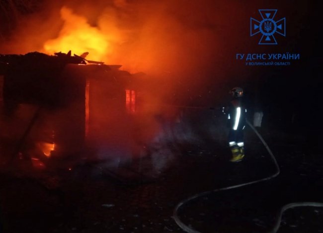 У Луцьку горів підвал багатоповерхівки. ФОТО