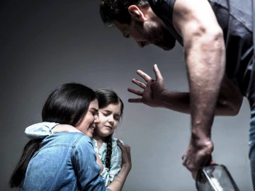 На Волині чоловік-кривдник «тероризує» колишню дружину