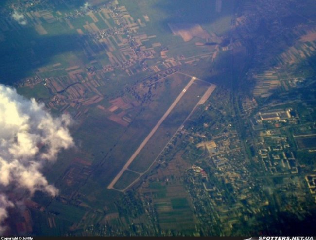 Військовий аеродром у Луцьку з висоти пташиного польоту. ФОТО 