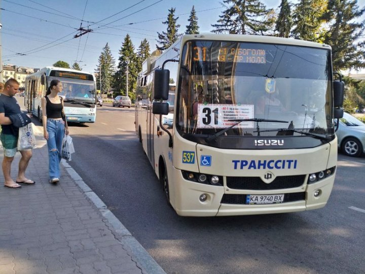 Ціну проїзду у луцьких маршрутках підняли до 18 гривень