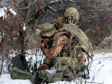 На Донбасі бойовики обстріляли позиції ЗСУ, є поранені