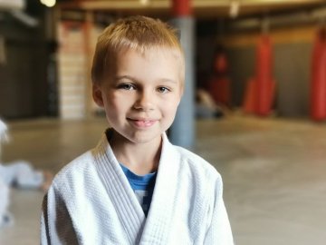 Семирічний спортсмен з Луцька віддав всі заощадження для ЗСУ. ВІДЕО
