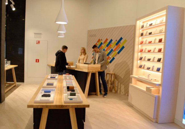 У «ПортCity» відкрився перший фірмовий магазин IQOS Space. ФОТО*