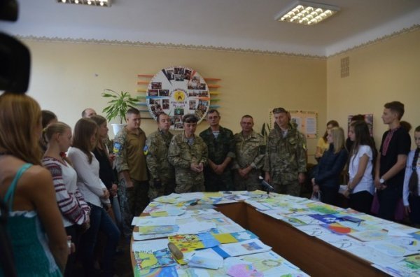 «Айдарівці» зустрілися з луцькими школярами. ФОТО. ВІДЕО