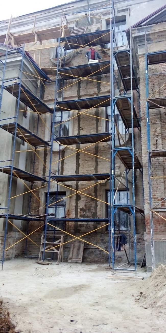 У Луцьку в Старому місті реставрують унікальні пам'ятки архітектури