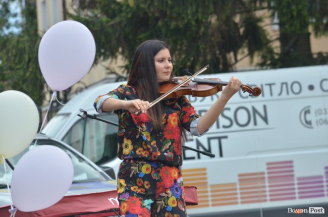 У «сонячній» кав’ярні в Луцьку започаткували власне свято, аби врятувати заклад від закриття. ФОТО