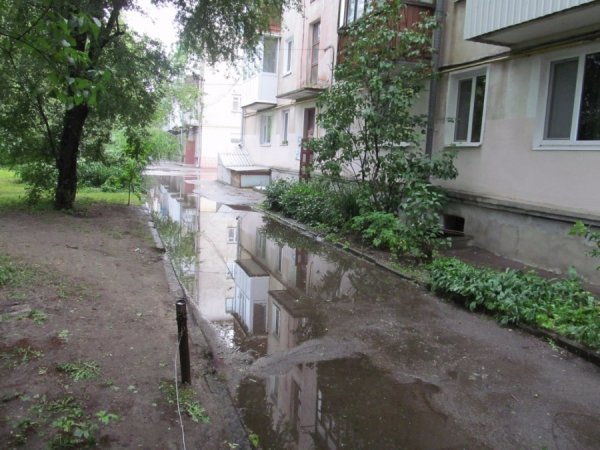 Мешканці Луцька скаржаться на бездіяльність ЖКГ. ФОТО