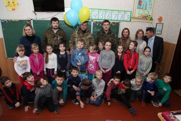 Сину волинського Героя влаштували сюрприз посеред уроку