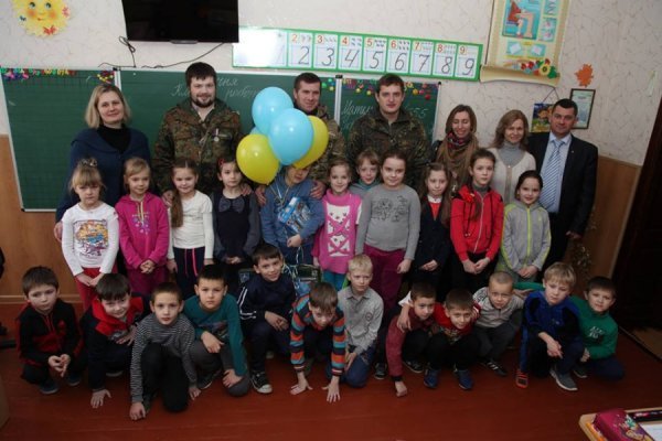 Сину волинського Героя влаштували сюрприз посеред уроку