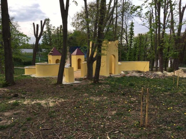 У місті на Волині взялись за реконструкцію парку. ФОТО