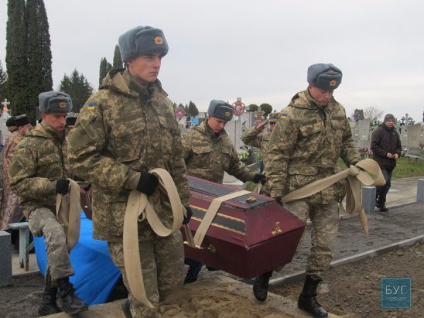 У Володимирі-Волинському перепоховали жертв масових розстрілів НКВД. ФОТО
