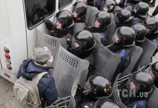 Бійки у Києві. ФОТО. ВІДЕО. НАЖИВО