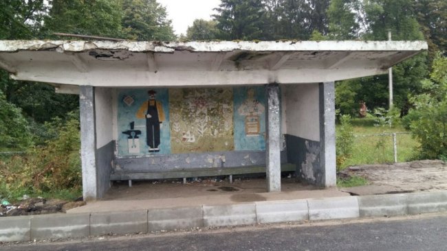 На Волині хочуть знести старі зупинки з мозаїкою, деякі волиняни – проти. ФОТО, ВІДЕО