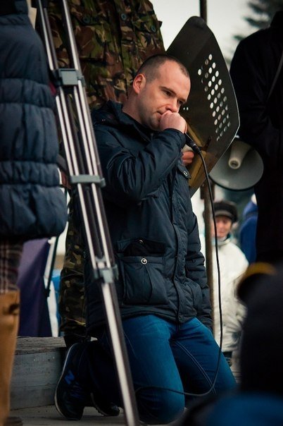 Як у Луцьку «Беркут» ставав на коліна. ФОТО