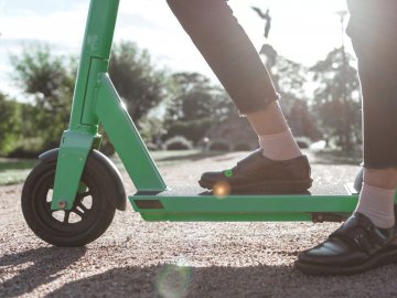 У Нововолинську електросамокат збив 9-річну дитину