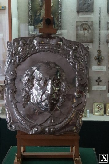 У Луцьку показали унікальний срібний скарб Радзивіллів