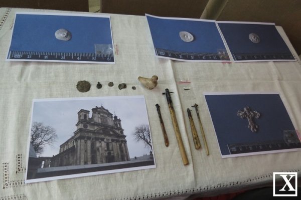 У Луцьку показали унікальний срібний скарб Радзивіллів