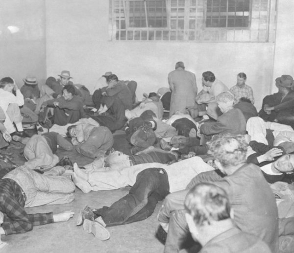 Історичні різдвяні світлини з усього світу. ФОТО