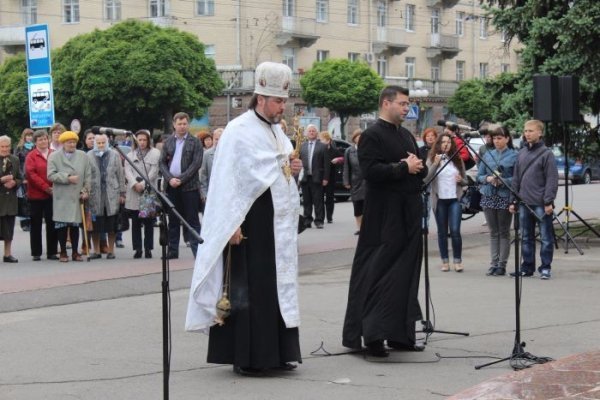 У Луцьку віддали шану Великому Кобзарю. ФОТО
