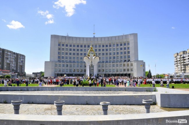 Фото випускного у військовому ліцеї в Луцьку
