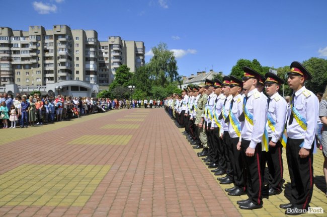 Фото випускного у військовому ліцеї в Луцьку