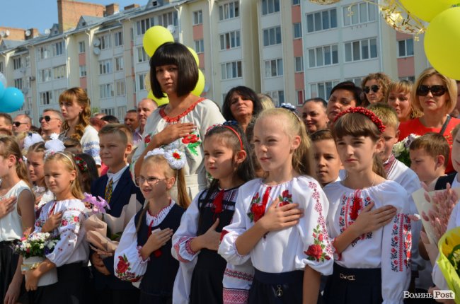 Під гаслом «Вперше»: луцька школа №27 відкрила свої двері. ФОТОРЕПОРТАЖ