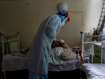 Повідомили, скільки нових заражених коронавірусом виявили в Україні за останню добу