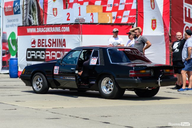 У Луцьку стартували видовищні змагання дрег-рейсерів. ФОТО
