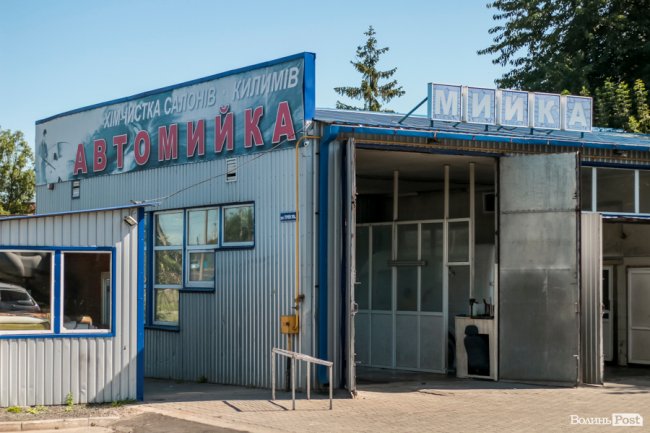 Безіменна вулиця і неназваний ставок: чим особливий неквапливий Вишків. ФОТО