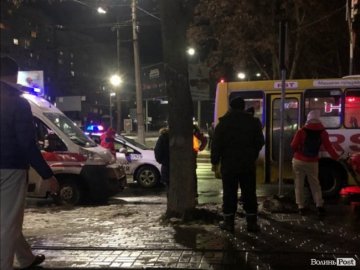 У Луцьку маршрутка збила людину. ФОТО
