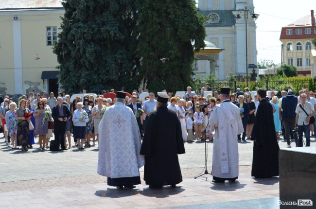 З квітами і віршами: у Луцьку вшанували пам'ять Лесі Українки