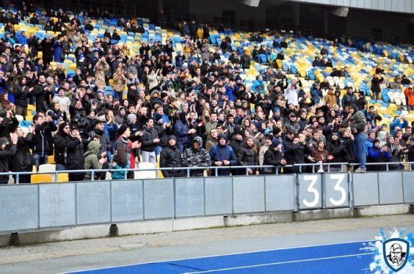 Матч єдності: ультрас зіграли заради України. ФОТО. ВІДЕО