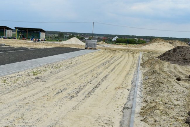 У селі на Волині будують школу із найбільшим в області спортзалом. ФОТО