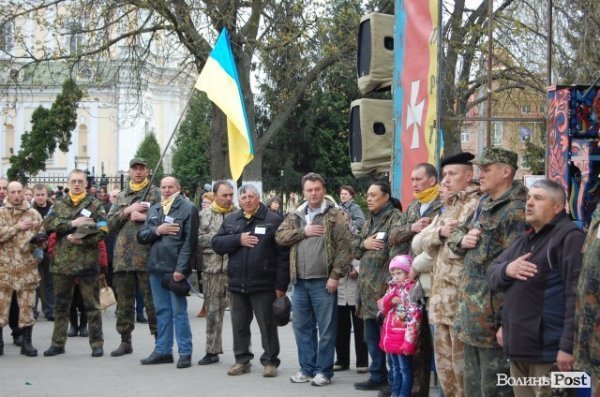 У Луцьку – святкове віче. ФОТО