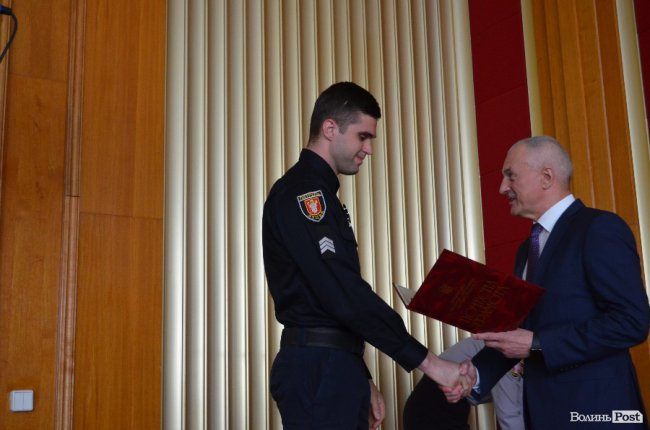 У Луцьку правоохоронців привітали з річницею створення Нацполіції. ФОТО