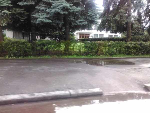 Сьогодні дощовий Луцьк. ФОТОРЕПОРТАЖ